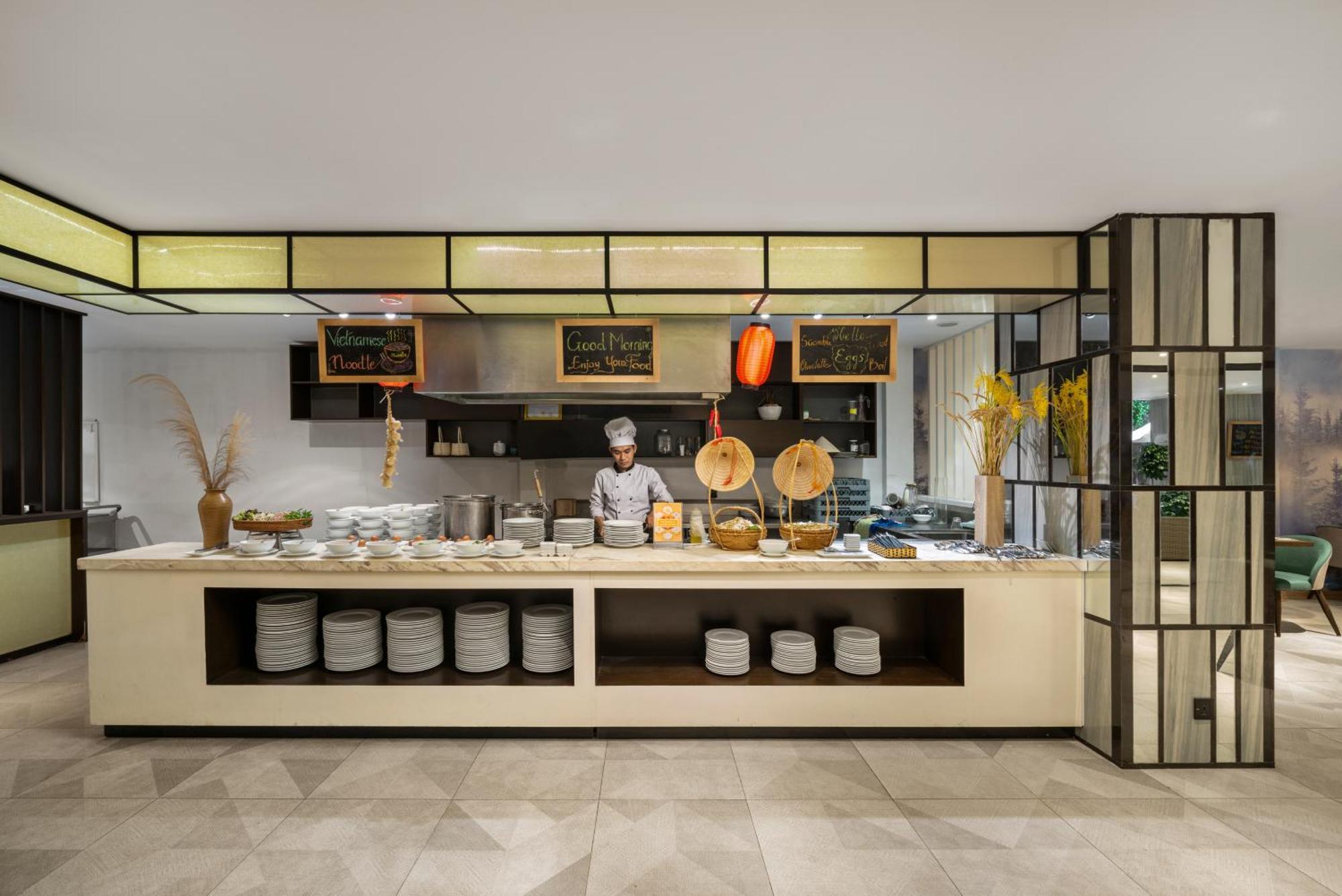Отель Satya Market 4*